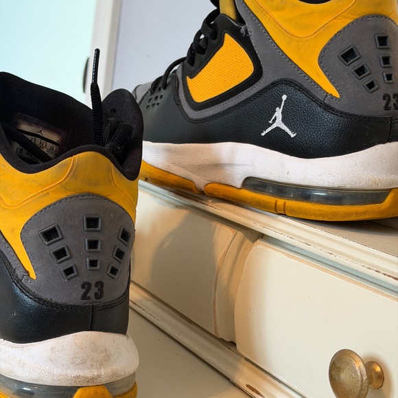 Air Jordan Flight 23 RST - Picture 6 of 6